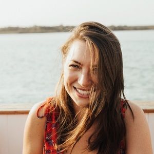 Meet your Posher, Julia